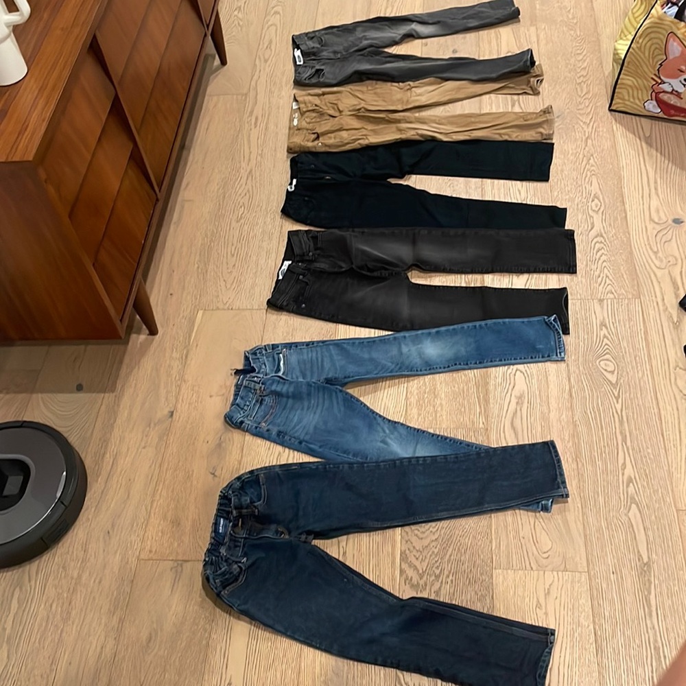 LOT - 6 pairs of Old Navy pants